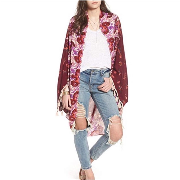 Free People Bali Wrapped in Blooms Shawl - Picture 3 of 8